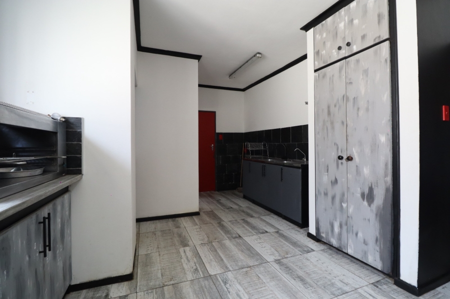 5 Bedroom Property for Sale in Morningside Eastern Cape